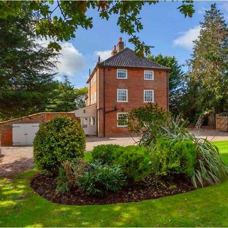 Large Three Storey Georgian House And Gardens Villa Wrentham Esterno foto