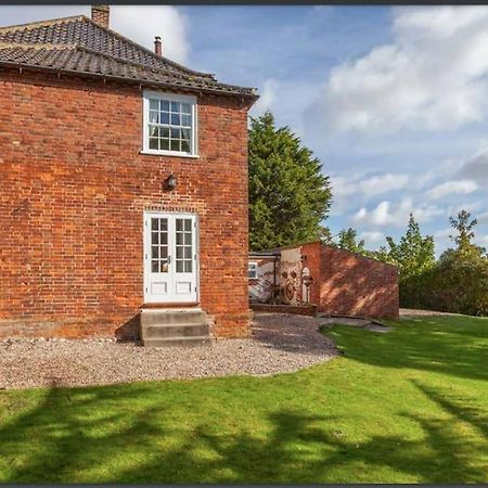 Large Three Storey Georgian House And Gardens Villa Wrentham Esterno foto